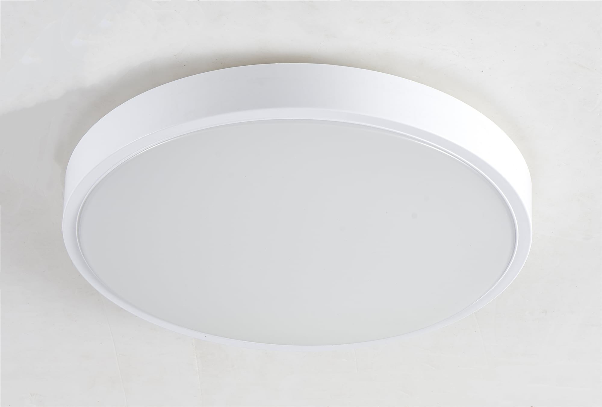 Surface mount- Round (IP44)